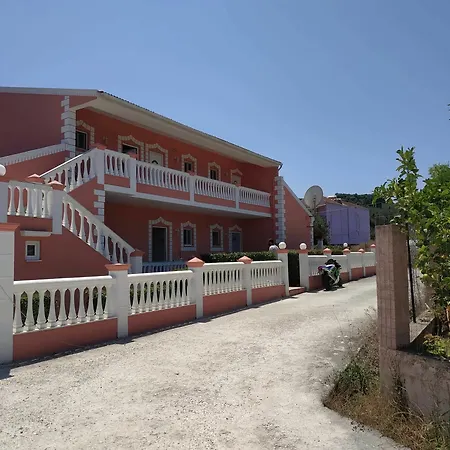 Riposo & 3* Kavos