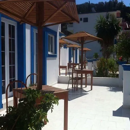 Hotel Akis *