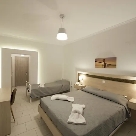 Hotel Saint George Agios Georgios Pagon