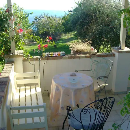 Lemoni Inn Pelekas