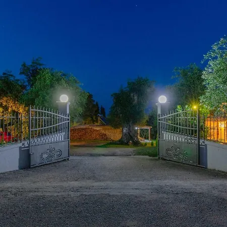 Apartment Marilena &