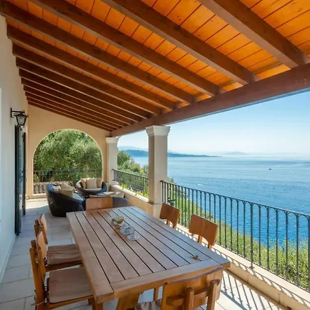 Holiday home Elpida Katavolos