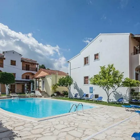 Irene Aparthotel