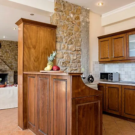 Kosta's House * Valanio