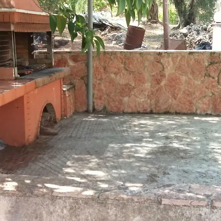 Areti's Agios Georgios Pagon
