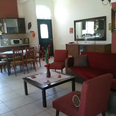 Eleni Apartment *