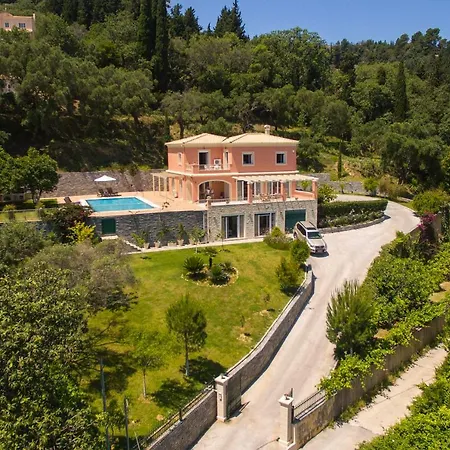 Larisa Villa Gastouri (Corfu)