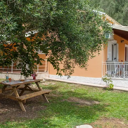 Family With Garden & Bbq Velonades (Corfu)