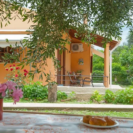 Family With Garden & Bbq * Velonades (Corfu)