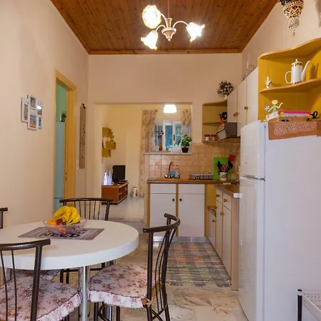 Holiday home Family With Garden & Bbq Velonades (Corfu)