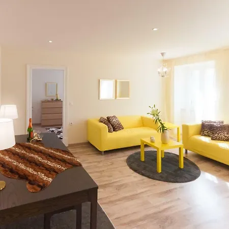 Apartment Elegant Old Town By Nadiona *