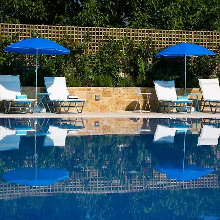 Angelo Del'arte Estate Hotel