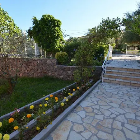 Jasmine Blossom Villa *