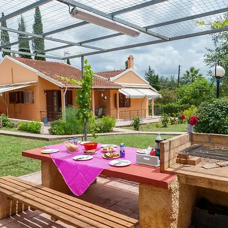 Holiday home Family With Garden & Bbq *