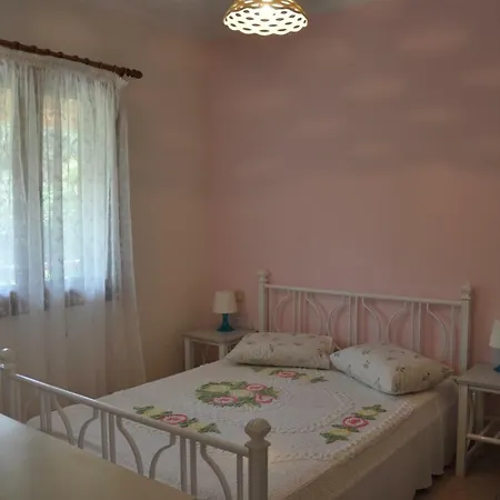 Areti's Holiday home Agios Georgios Pagon