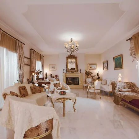 Ellania Villa