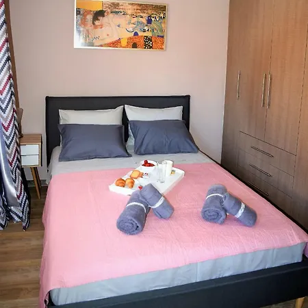 Apartment Kampielo *