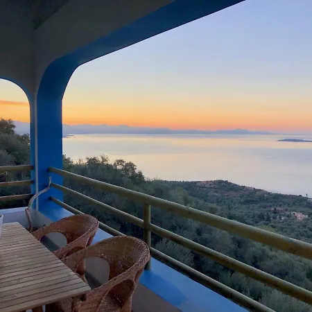 Intaba: Seaside Retreat With Pool On Corfu's Riviera Holiday home *