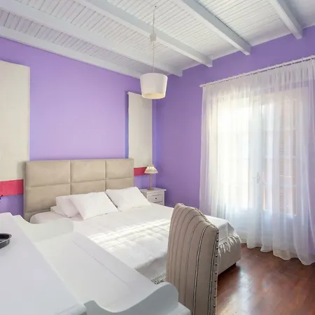 Apartment Moraiti House *