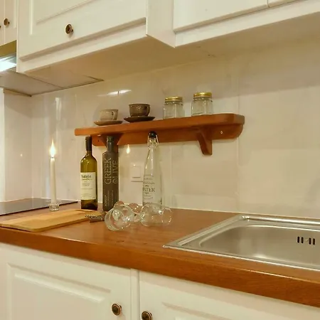 Apartment Venetian Mitropolis By Konnect, Old Corfu Town *