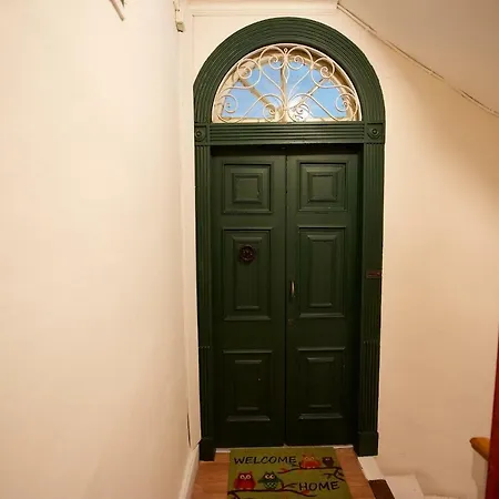 Old Fortress Luxury Apartment *
