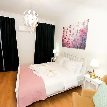 Old Fortress Luxury Apartment
