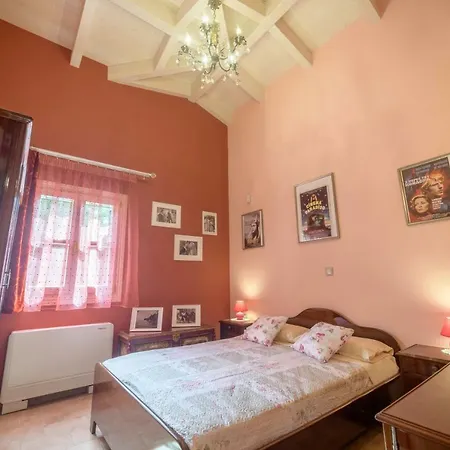 Nitsa Villa