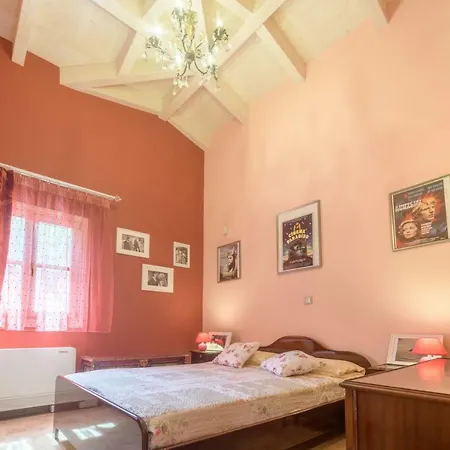 Nitsa Villa