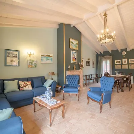 Villa Nitsa *