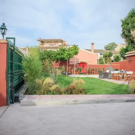 Nitsa Villa *