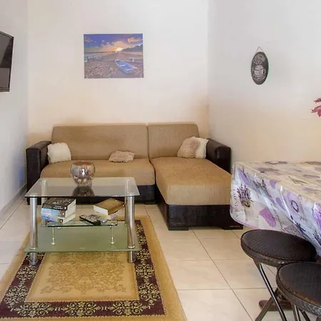 Mantzaros Traditional House Holiday home *