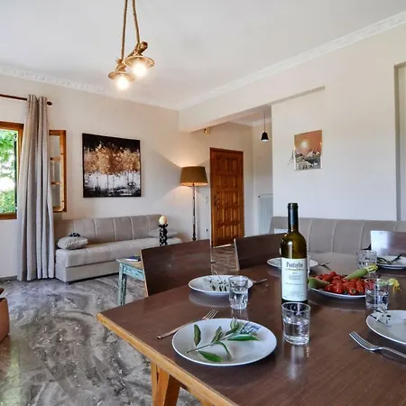 Lotza House Holiday home *