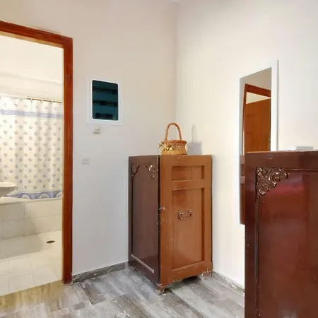 Lotza House *