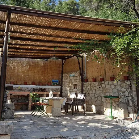 Bohali's House Holiday home Sinarades