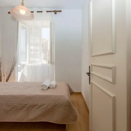 Yasmin House By Corfuescapes Apartment