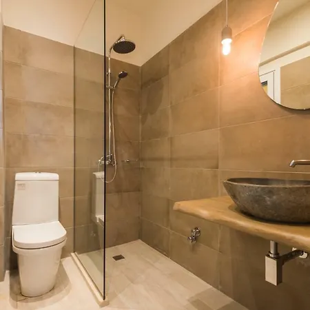 Apartment T'adelfia *