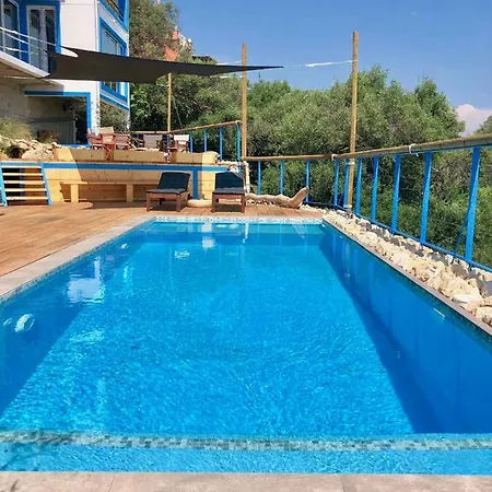 Intaba: Seaside Retreat With Pool On Corfu's Riviera Holiday home Pyrgi (Corfu)
