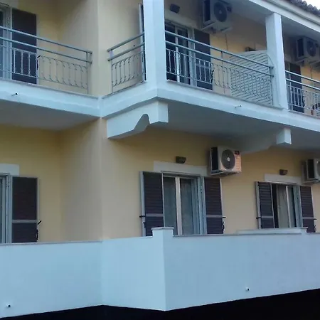 Full House 3* Kavos