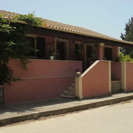 Holiday home Hillsidehouse Magoulades