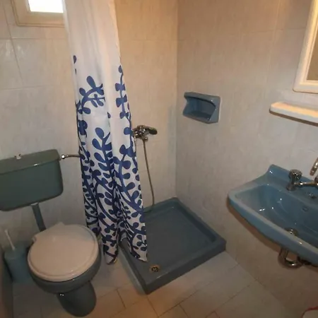 Dimitris Acharavi Corfu Apartment *