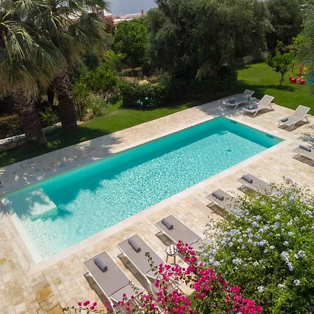 Ionian Garden - Pietra Villa Benitses (Corfu)