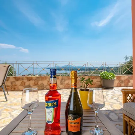 Belvedere ,pyrgi,corfu ,stunning Ipsos Bay View Villa *