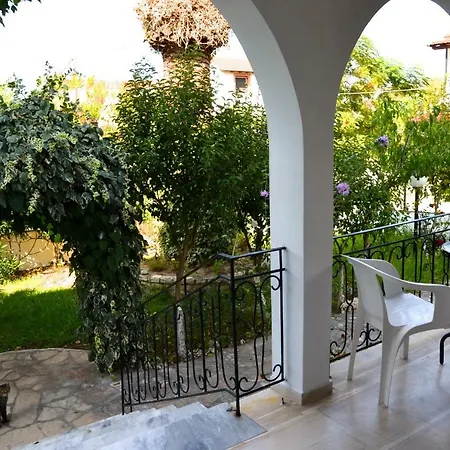 Kostas' Garden Apartment Roda (Corfu)