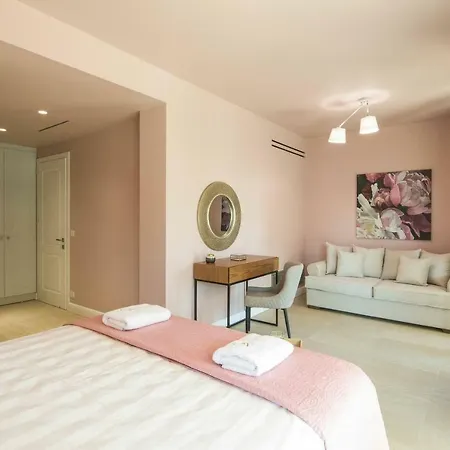 Onore Villa Dassia (Corfu)