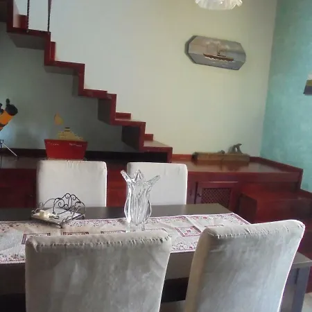 Holiday home Hillsidehouse