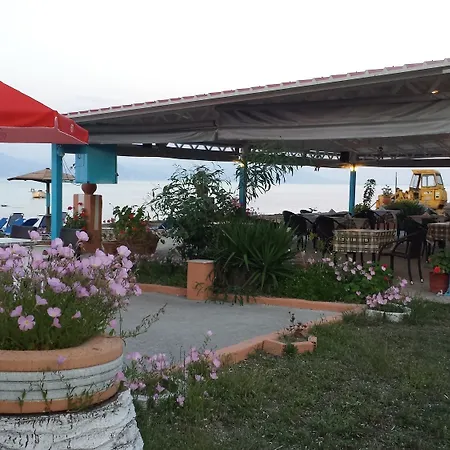 Nikolas Club Guest house 2*