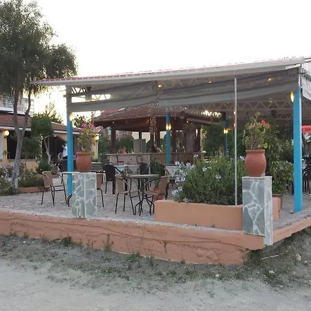 Nikolas Club