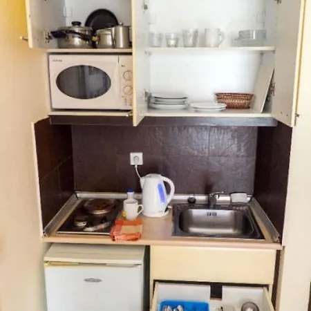 Apartment Kamari *