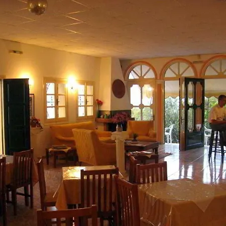 Hotel Bay Apraos