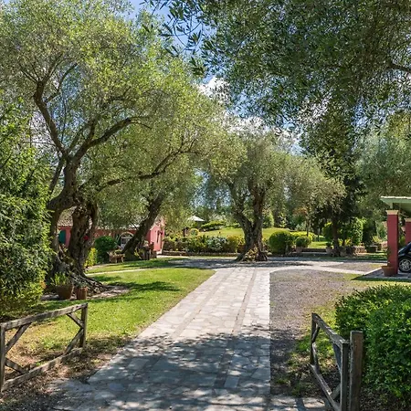 Triklino Estate Villa Afra